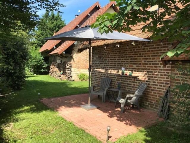 Camping Les Arbois Hotel Montjay  Exterior photo