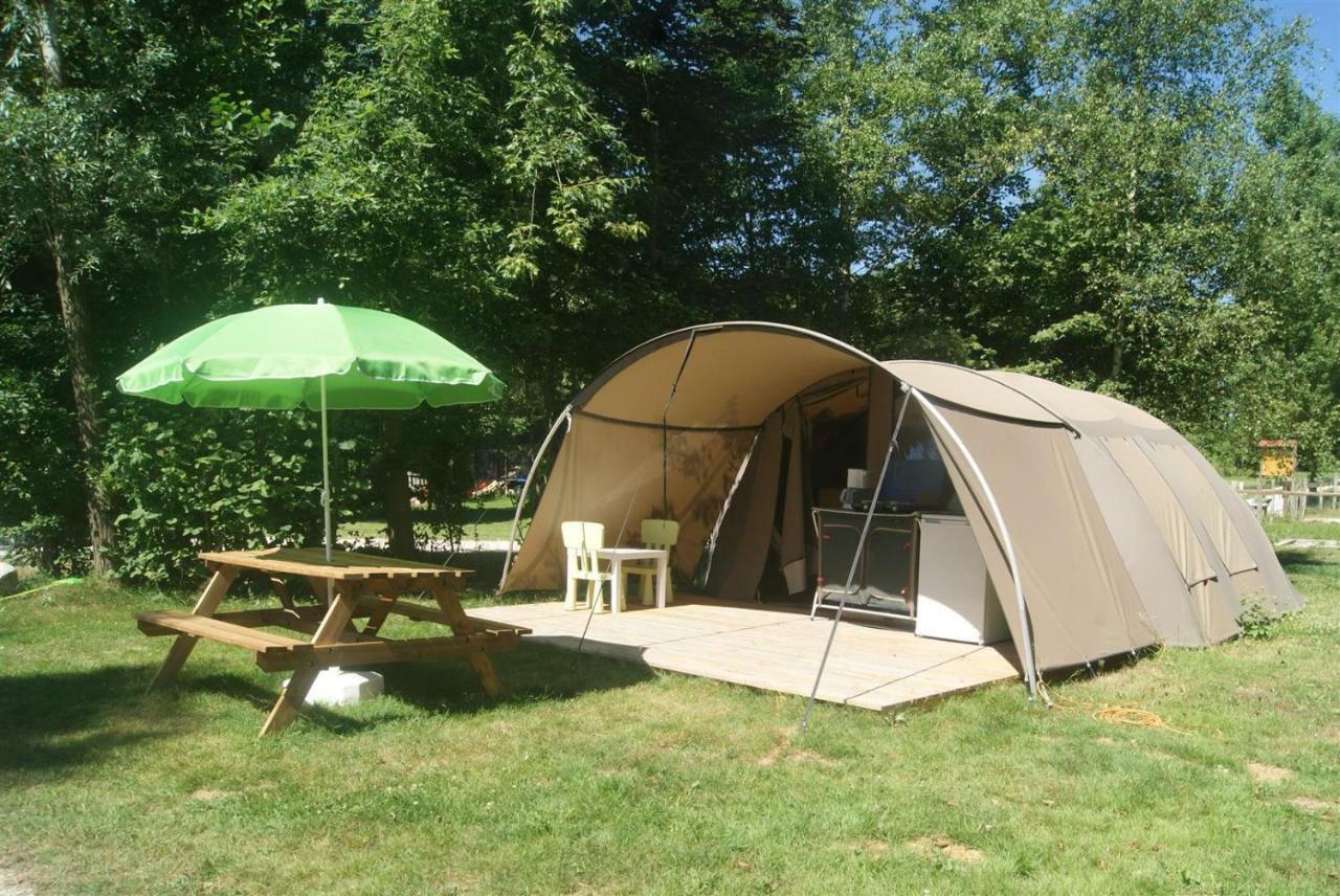 Camping Les Arbois Hotel Montjay  Exterior photo
